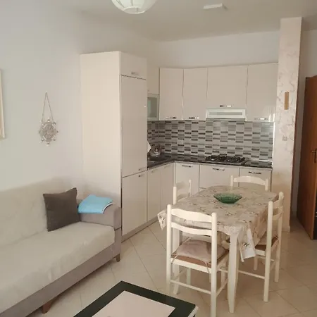 Lungomare 1 Apartment Vlorë
