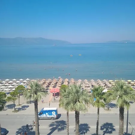 Lungomare 1 Apartment *